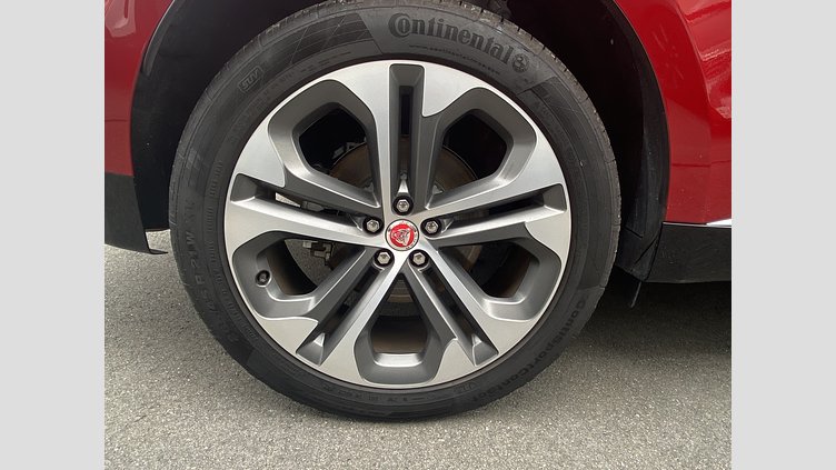 2023 認定中古車 Jaguar F-Pace フィレンツェレッド P250 AWD（オートマチック） S