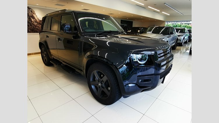 2023 認定中古車 Land Rover Defender 110 サントリーニブラック D300 AWD（AT） X-DYNAMIC SE