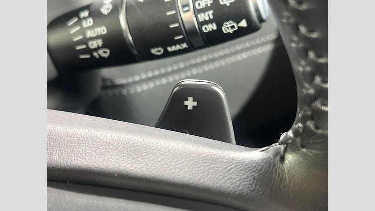 2019 認定中古車 Land Rover Range Rover Evoque Fuji White 2.0 litre i4P​ SEPlus