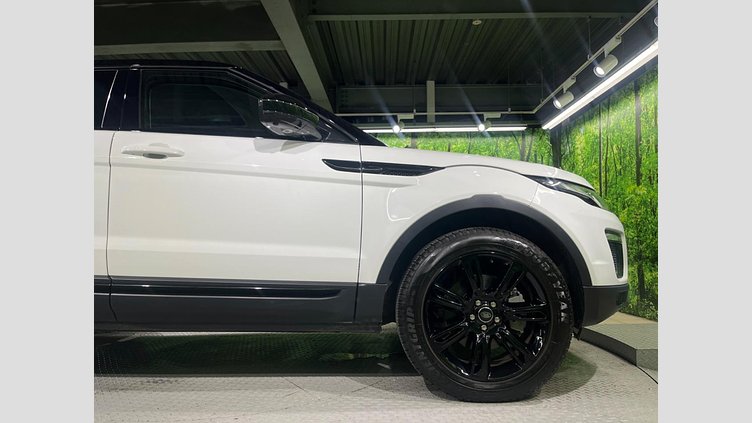 2019 認定中古車 Land Rover Range Rover Evoque Fuji White 2.0 litre i4P​ SEPlus