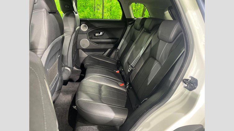 2019 認定中古車 Land Rover Range Rover Evoque Fuji White 2.0 litre i4P​ SEPlus