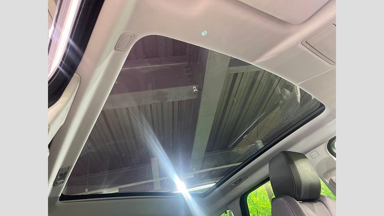 2019 認定中古車 Land Rover Range Rover Evoque Fuji White 2.0 litre i4P​ SEPlus