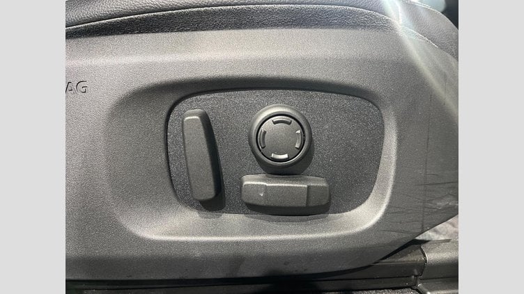 2019 認定中古車 Land Rover Range Rover Evoque Fuji White 2.0 litre i4P​ SEPlus