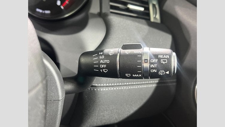 2019 認定中古車 Land Rover Range Rover Evoque Fuji White 2.0 litre i4P​ SEPlus