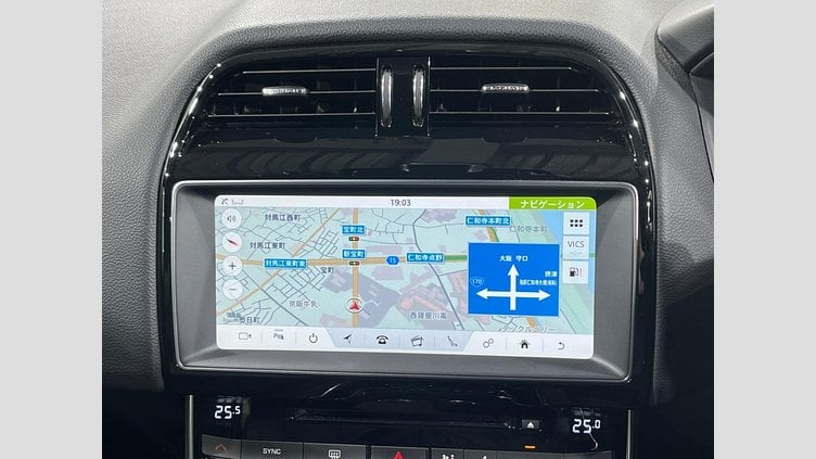 2018 認定中古車 Jaguar XE Yulong White ２WD（AT） プレステージ