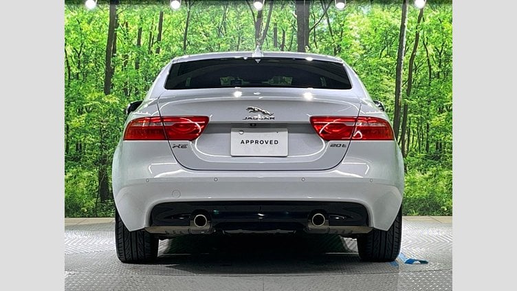 2018 認定中古車 Jaguar XE Yulong White ２WD（AT） プレステージ