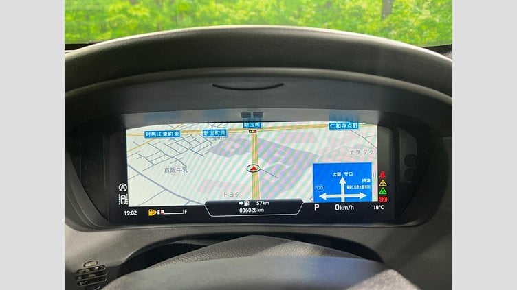 2018 認定中古車 Jaguar XE Yulong White ２WD（AT） プレステージ