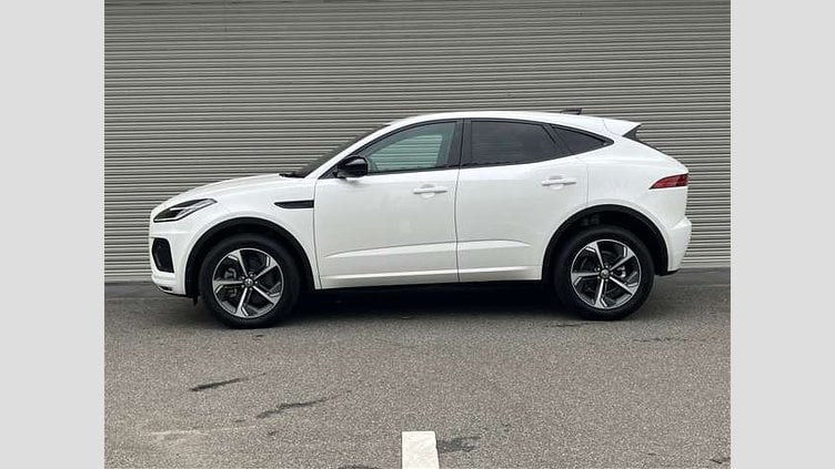 2024 認定中古車 Jaguar E-Pace オストゥーニパールホワイト D200マイルドハイブリッド（ディーゼル） R-DYNAMIC SE