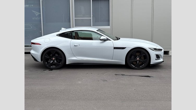 2021 認定中古車 Jaguar F-Type ユーロンホワイト P380 オートマチック 後輪駆動 F-TYPEクーペ R-DYNAMIC
