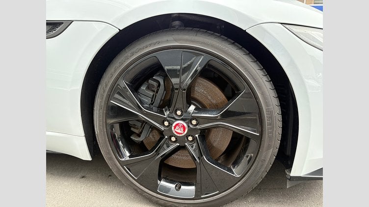 2021 認定中古車 Jaguar F-Type ユーロンホワイト P380 オートマチック 後輪駆動 F-TYPEクーペ R-DYNAMIC