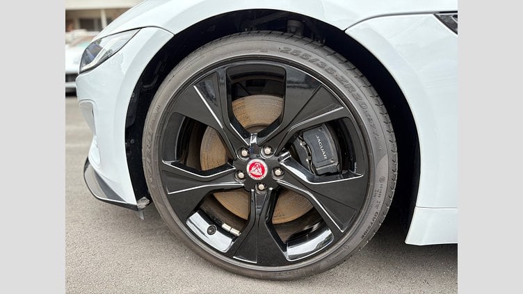 2021 認定中古車 Jaguar F-Type ユーロンホワイト P380 オートマチック 後輪駆動 F-TYPEクーペ R-DYNAMIC