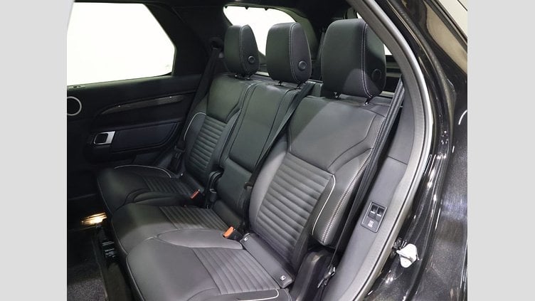 2024 認定中古車 Land Rover Discovery サントリーニブラック D300マイルドハイブリッド（ディーゼル） スタンダードホイールベース Metropolitan Edition