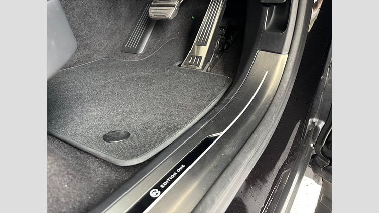 2024 認定中古車 Land Rover Range Rover Sport オブシディアンブラック - グロスフィニッシュ P635マイルドハイブリッド スタンダードホイールベース SV EDITION ONE