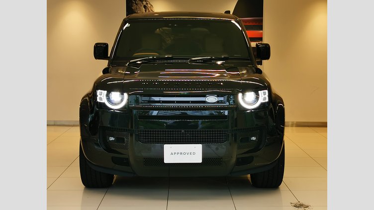2024 認定中古車 Land Rover Defender 110 サントリーニブラック P525 AWD (AT) V8