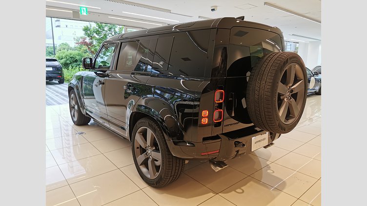 2024 認定中古車 Land Rover Defender 110 サントリーニブラック P525 AWD (AT) V8