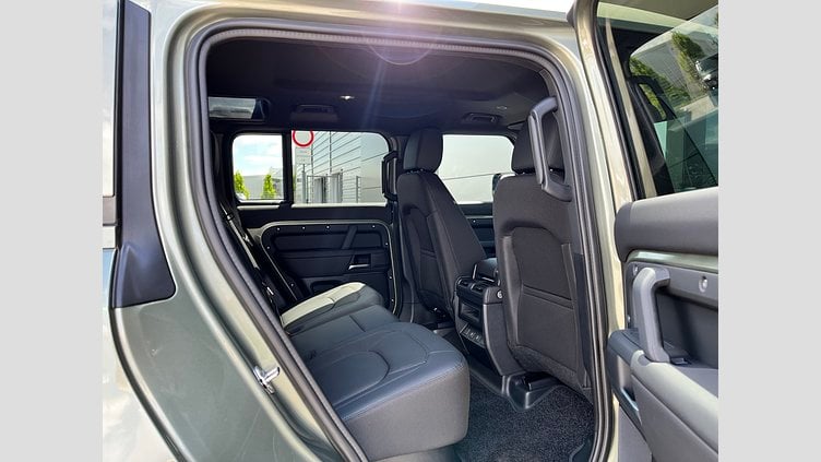2025 SKLADOVÉ VOZIDLÁ Land Rover Defender 110 Zelená Pangea D200 MHEV AUTOMAT AWD  S