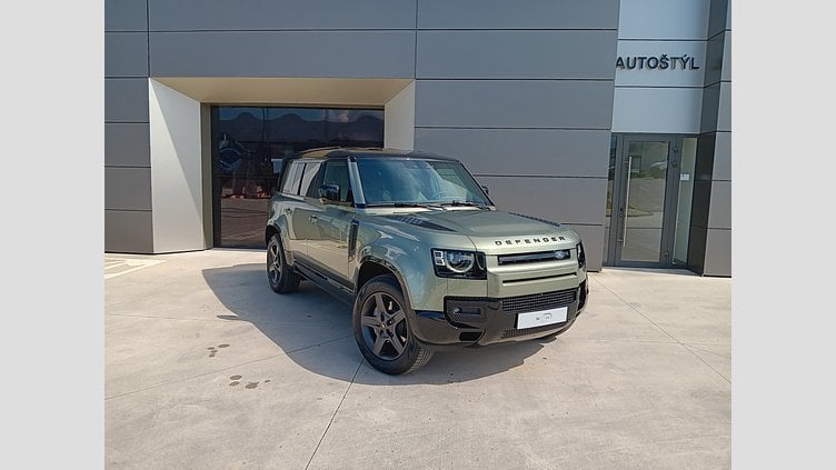 2025 SKLADOVÉ VOZIDLÁ Land Rover Defender 110 Pangea Green 3.0D MHEV 300PS  D300 MHEV X-Dynamic SE 