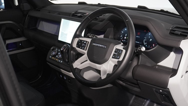 2024 Approved Land Rover Defender 110 GREEN D300 SE