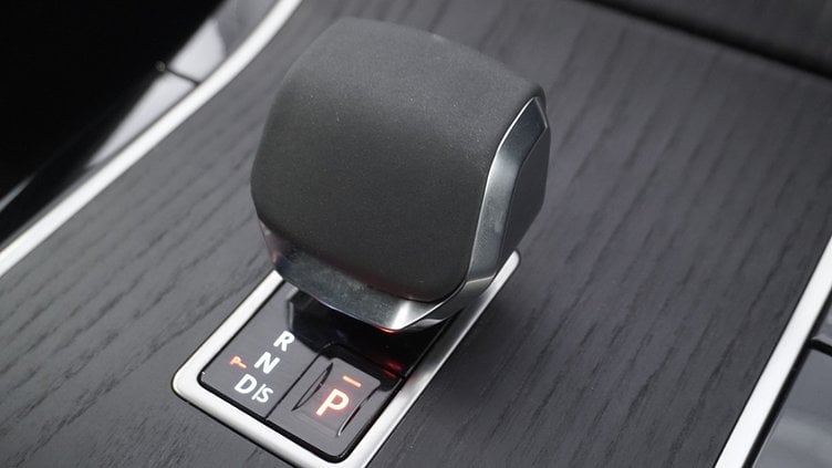 2024 Approved Land Rover Range Rover Evoque SILVER P250 Dynamic SE