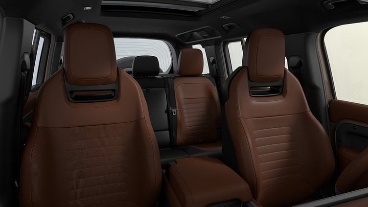 2025 Nowy Land Rover Defender 110 Charante Grey P635 OCTA