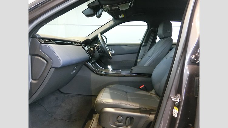 2025 認定中古車 Land Rover Range Rover Velar シャラントグレイ D200マイルドハイブリッド（ディーゼル） スタンダードホイールベース Dynamic SE