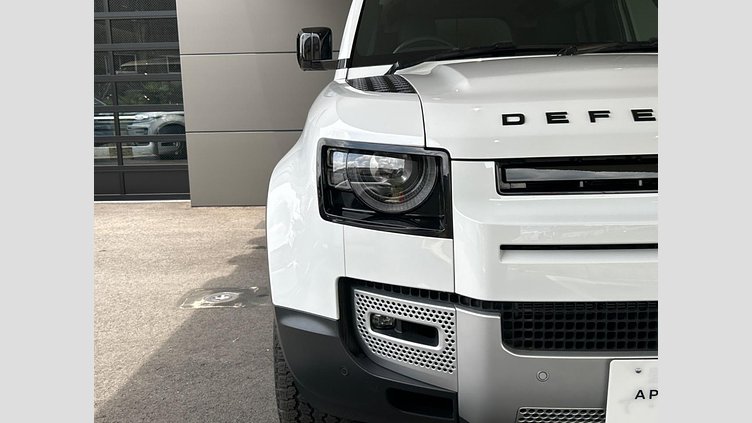 2023 認定中古車 Land Rover Defender 110 フジホワイト D300 AWD（AT） S
