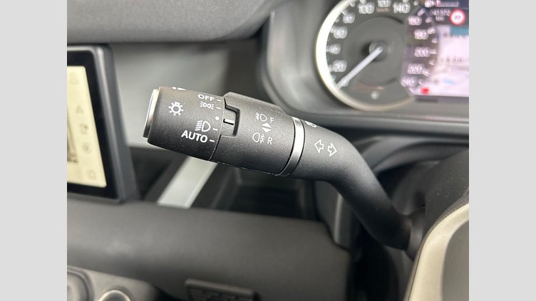 2023 認定中古車 Land Rover Defender 110 フジホワイト D300 AWD（AT） S