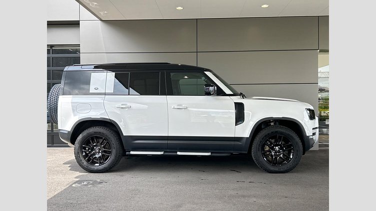 2023 認定中古車 Land Rover Defender 110 フジホワイト D300 AWD（AT） S