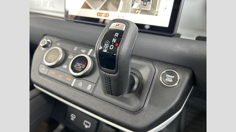 2023 認定中古車 Land Rover Defender 110 フジホワイト D300 AWD（AT） S