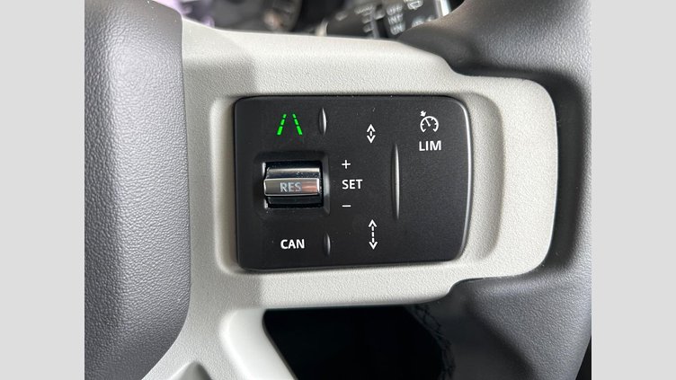 2023 認定中古車 Land Rover Defender 110 フジホワイト D300 AWD（AT） S