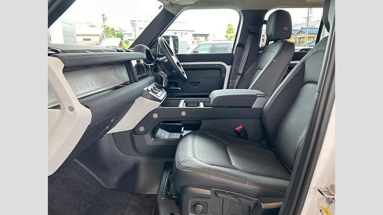 2023 認定中古車 Land Rover Defender 110 フジホワイト D300 AWD（AT） S