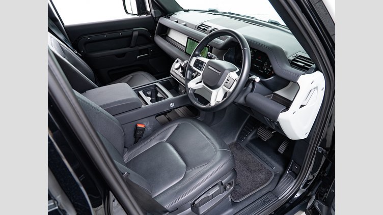 2023 認定中古車 Land Rover Defender 110 サントリーニブラック D300 AWD（AT） S