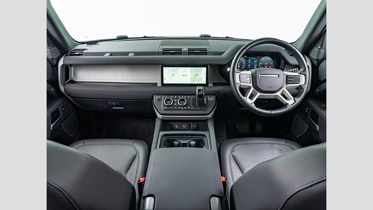 2023 認定中古車 Land Rover Defender 110 サントリーニブラック D300 AWD（AT） S