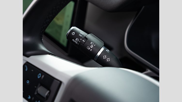 2023 認定中古車 Land Rover Defender 110 サントリーニブラック D300 AWD（AT） S