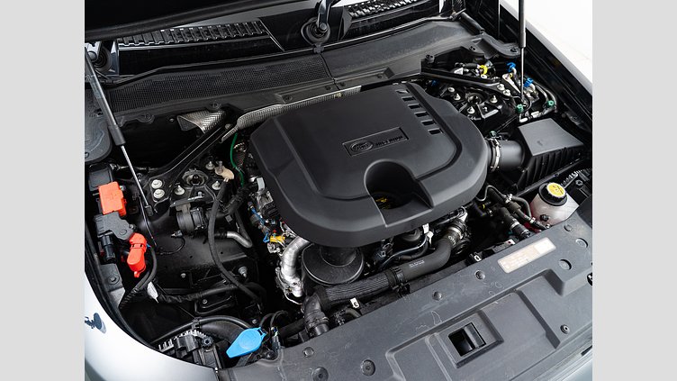 2023 認定中古車 Land Rover Defender 110 サントリーニブラック D300 AWD（AT） S