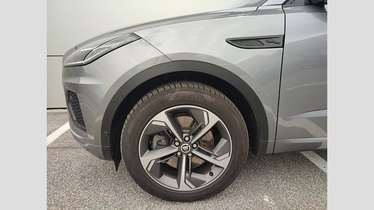2024 Approved/Jazdené Jaguar E-Pace Eiger Grey AWD 2.0 I4 D165 MHEV R-Dynamic SE AWD