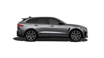 F-Pace 1