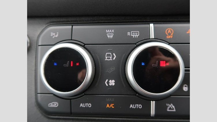 2023 認定中古車 Land Rover Defender 110 サントリーニブラック D300 AWD（AT） S