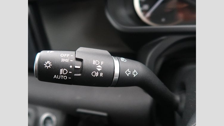2023 認定中古車 Land Rover Defender 110 サントリーニブラック D300 AWD（AT） S