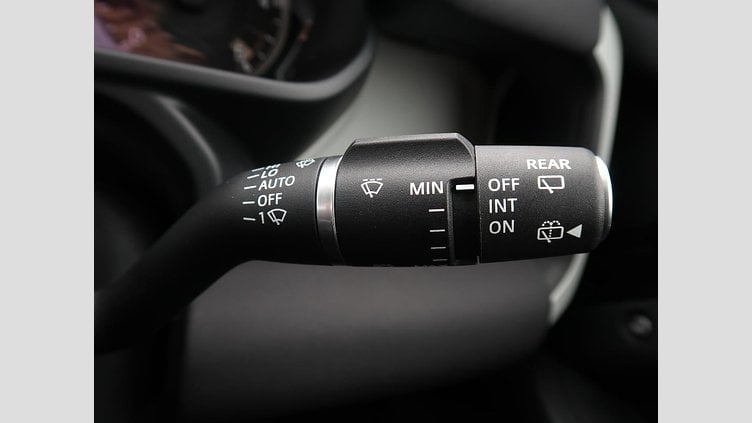 2023 認定中古車 Land Rover Defender 110 サントリーニブラック D300 AWD（AT） S