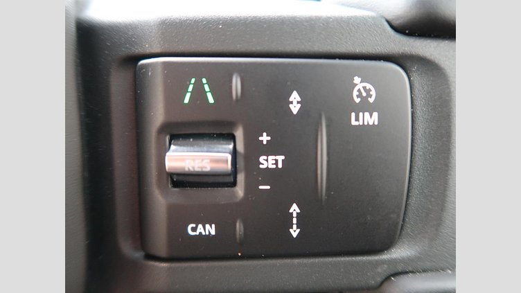 2024 認定中古車 Land Rover Defender 110 サントリーニブラック D300 AWD（AT） X