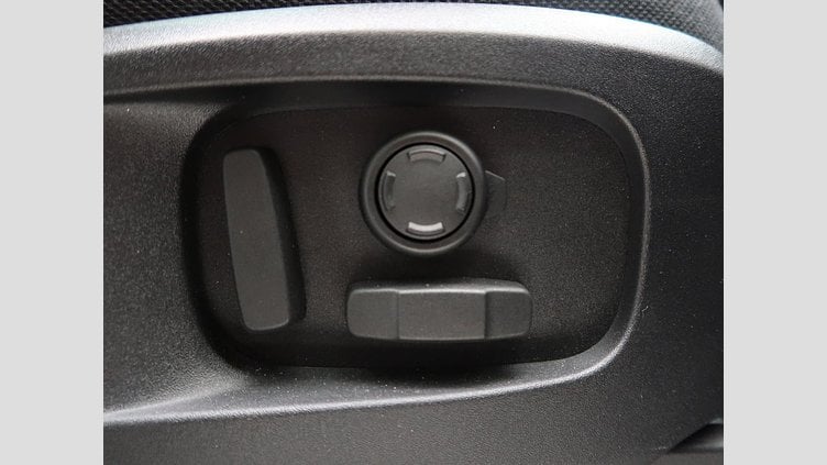 2024 認定中古車 Land Rover Defender 110 サントリーニブラック D300 AWD（AT） X