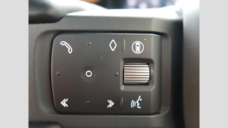 2024 認定中古車 Land Rover Defender 110 サントリーニブラック D300 AWD（AT） X