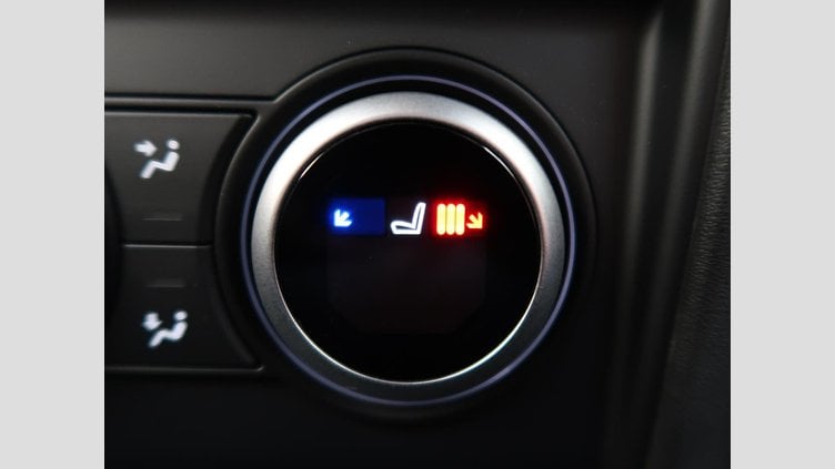 2024 認定中古車 Land Rover Defender 110 サントリーニブラック D300 AWD（AT） X