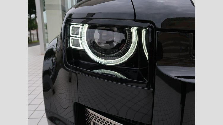 2024 認定中古車 Land Rover Defender 110 サントリーニブラック D300 AWD（AT） X