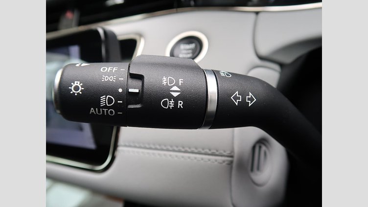 2023 認定中古車 Land Rover Range Rover Evoque ソウルパールシルバー P250 AWD（オートマチック） BRONZE EDITION