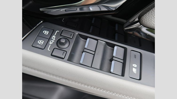 2023 認定中古車 Land Rover Range Rover Evoque ソウルパールシルバー P250 AWD（オートマチック） BRONZE EDITION