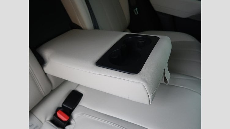 2024 認定中古車 Land Rover Range Rover Velar カルパチアングレイ D200マイルドハイブリッド（ディーゼル） Standard Wheelbase Dynamic SE