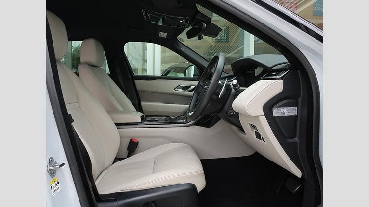 2024 認定中古車 Land Rover Range Rover Velar カルパチアングレイ D200マイルドハイブリッド（ディーゼル） Standard Wheelbase Dynamic SE