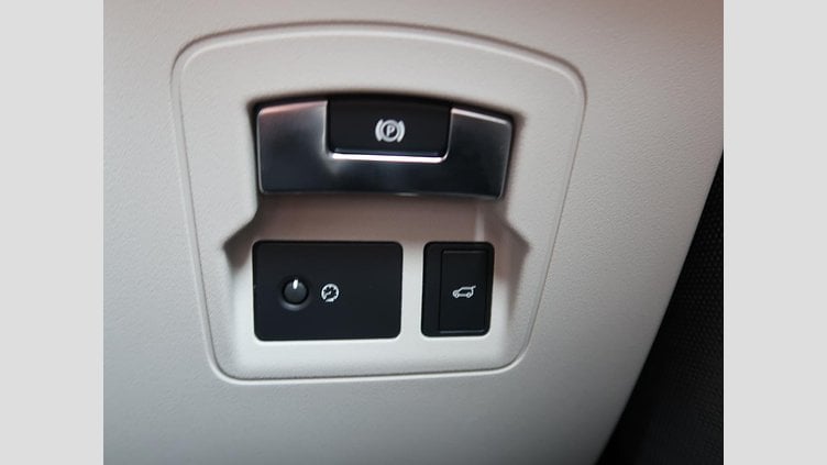 2024 認定中古車 Land Rover Range Rover Velar カルパチアングレイ D200マイルドハイブリッド（ディーゼル） Standard Wheelbase Dynamic SE